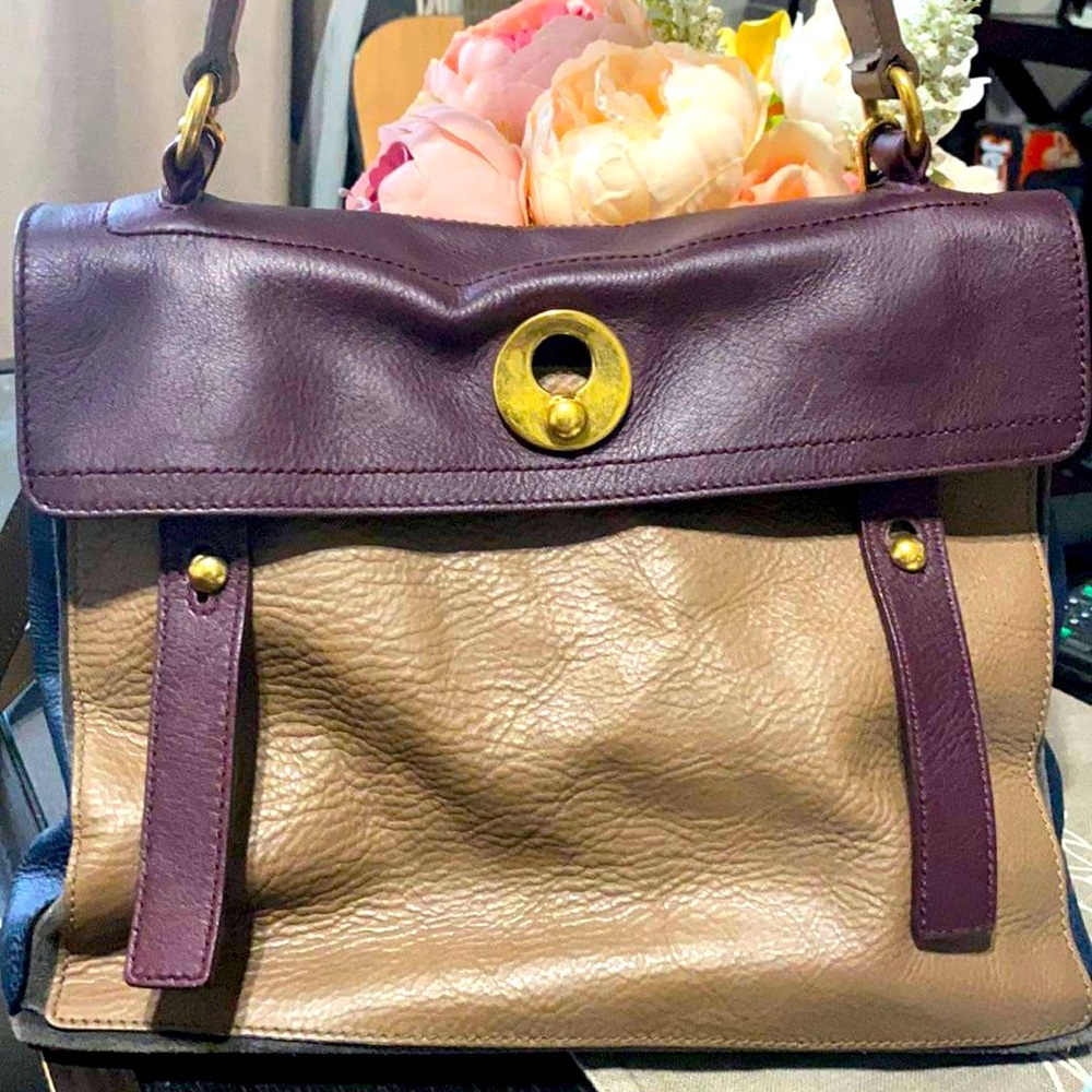 ❤️SALE! Today only $300!!! ❤️Authentic YSL Muse Two- With Auth. Certificate
